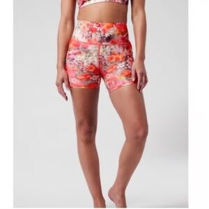 Athleta Salutation Stash Pocket II Shorts 5 inch Renewed Blossom Pink Floral